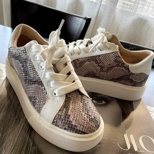 ✨ JLo snake 🐍 print tennis shoes ✨